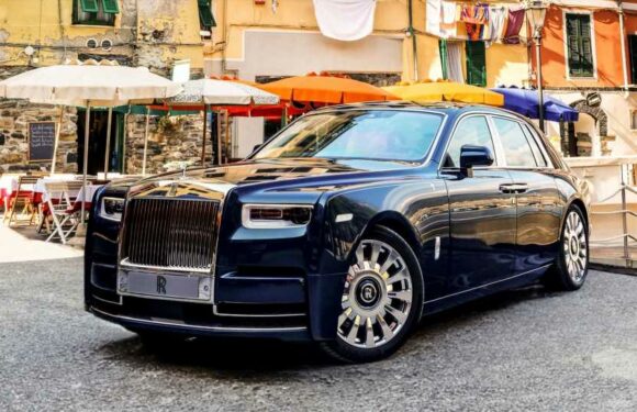 One-Off Rolls-Royce Phantom Takes Inspiration From Italian Fishing Villages