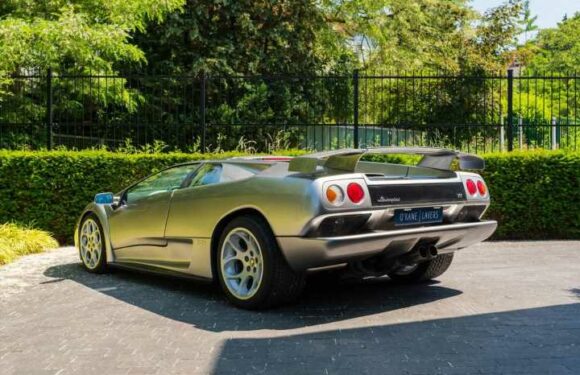 Original Lambo Diablo VT 6.0 press car for sale