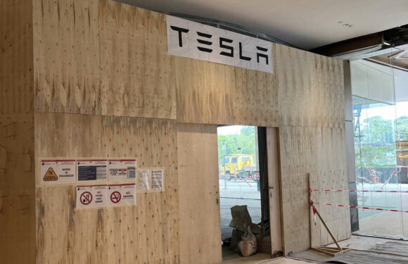 Tesla Showroom in Pavilion Damansara Heights under construction, scheduled for October 2023 opening? – paultan.org