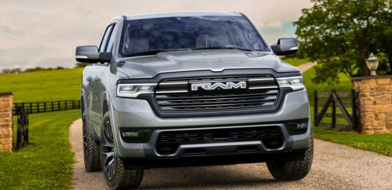 2025 Ram 1500 Ramcharger Burns Gasoline In An EV-Craving World