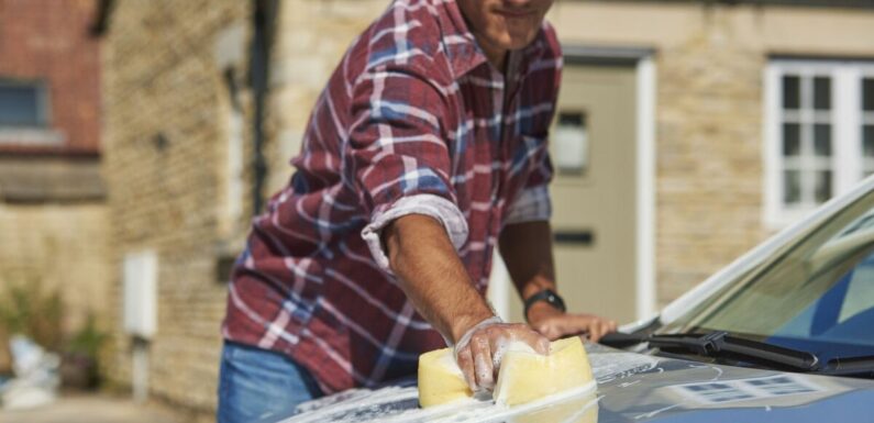 Drivers advised to keep number plate clean this winter or face a huge fine